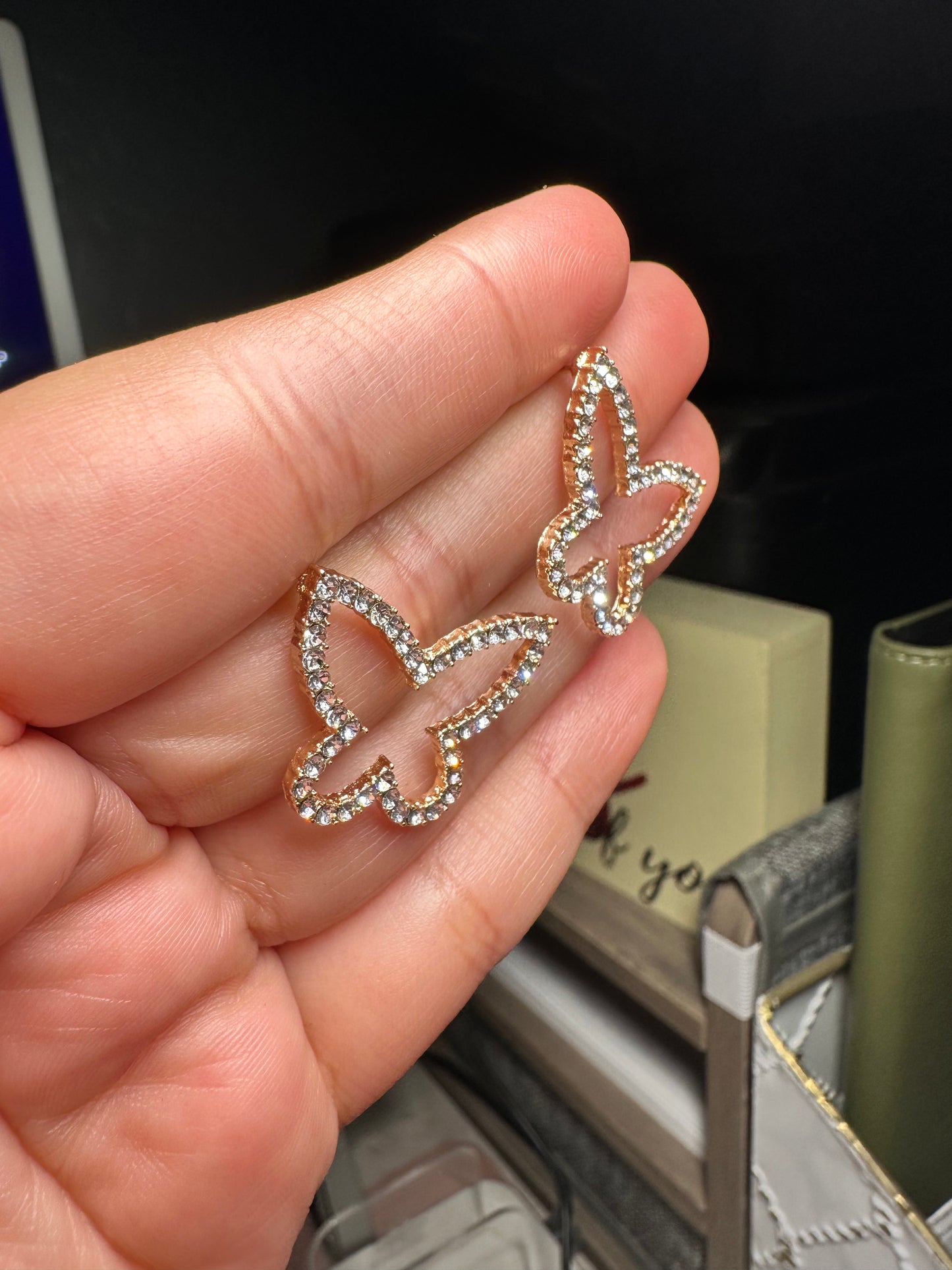 BUTTERFLY LOVE EARRINGS