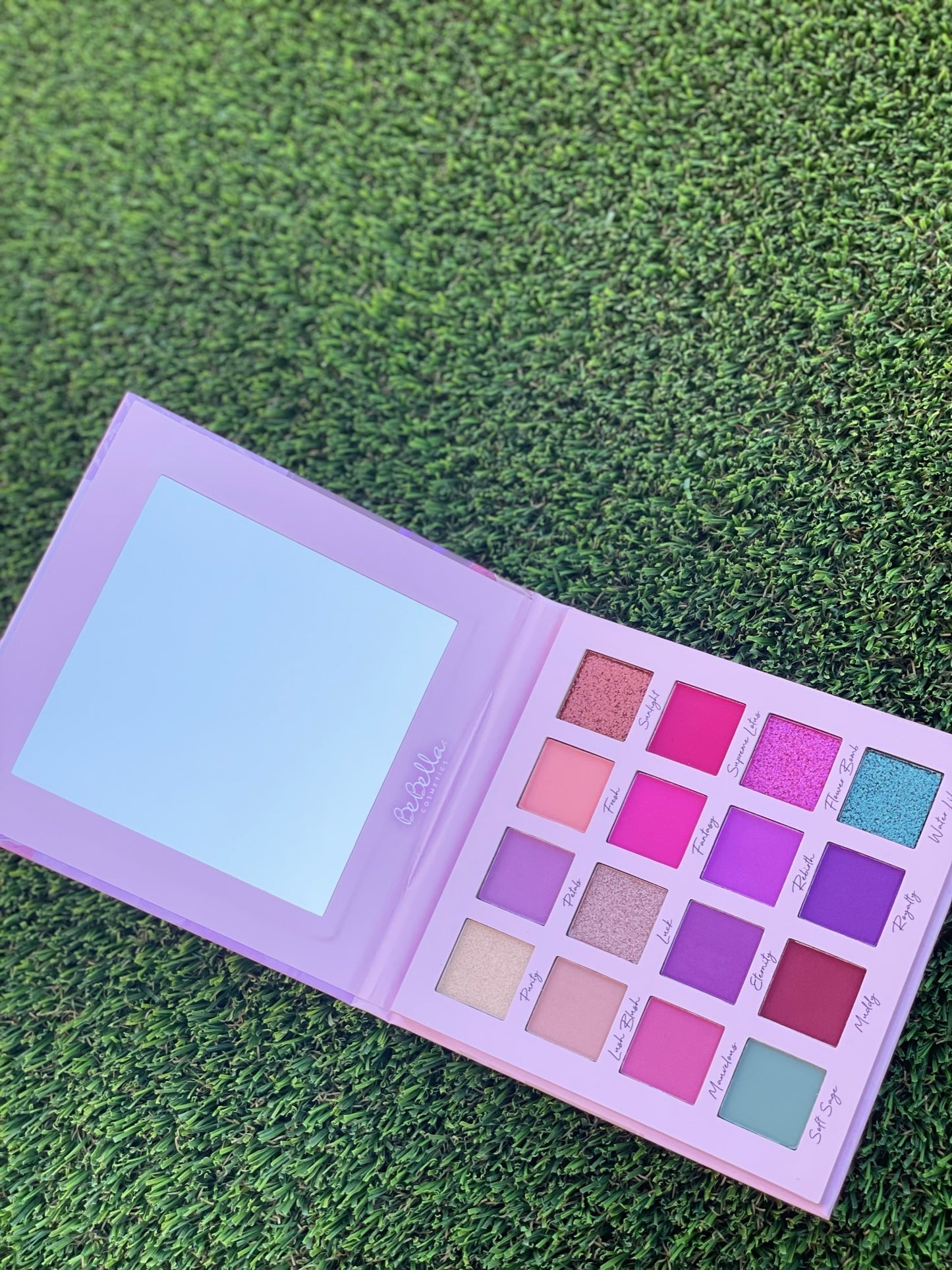 LOTUS LOVE EYESHADOW PALETTE